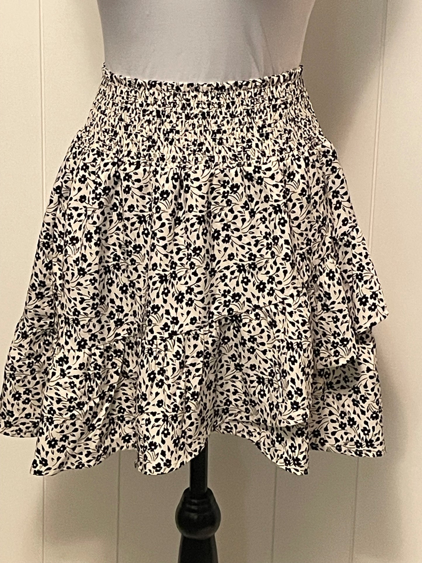 Size Medium - Altar'd State skirt