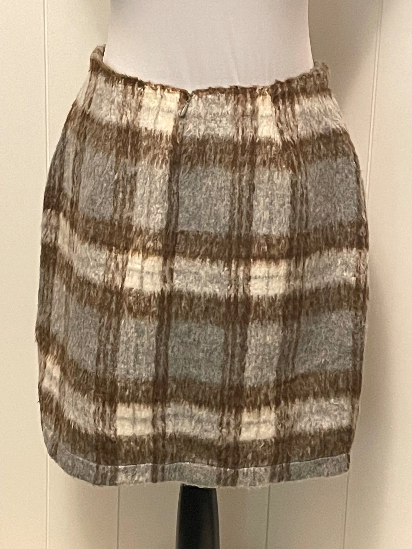 Size 6 - Boston Proper wool skirt
