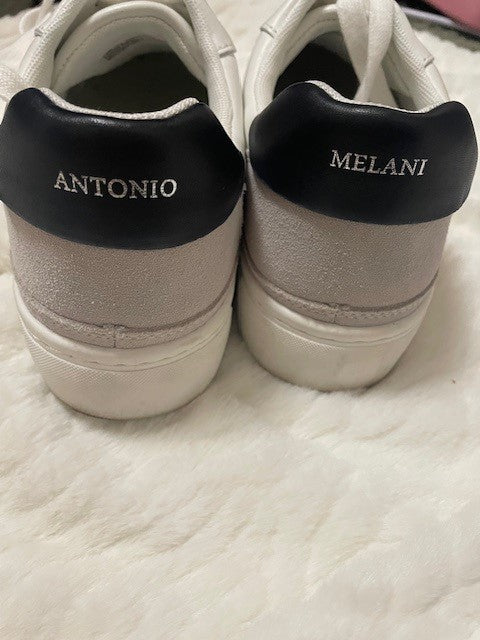 Size 7.5 - Antonio Melani sneakers