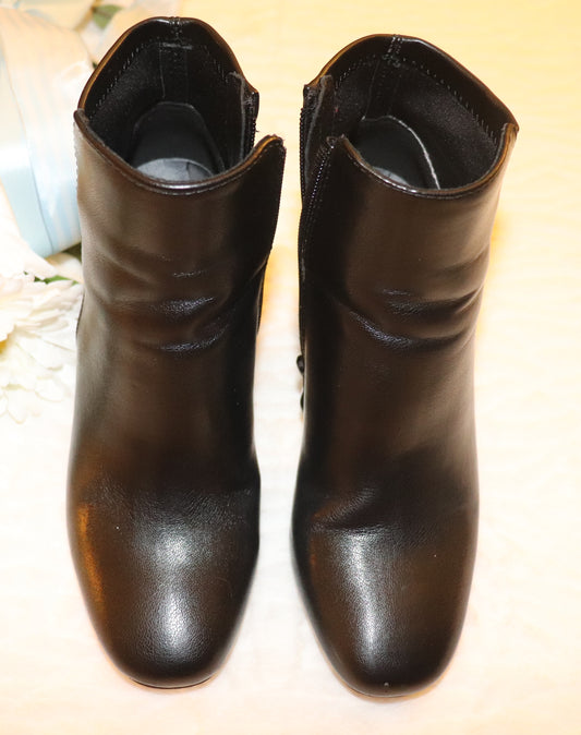 Size 6 - MIA boots